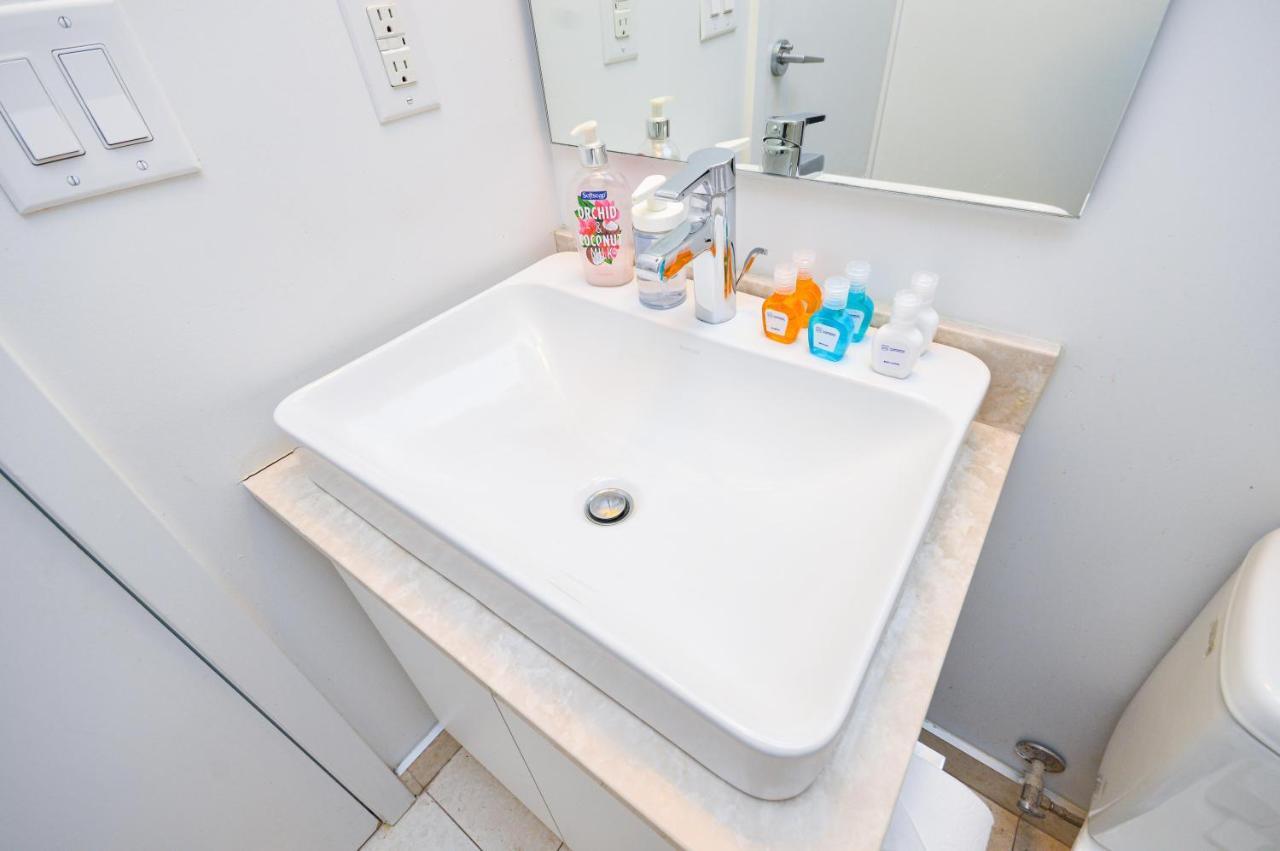 Downtown Toronto Condo Near Cn Tower, Mtcc, Rogers Center , Union Station Εξωτερικό φωτογραφία