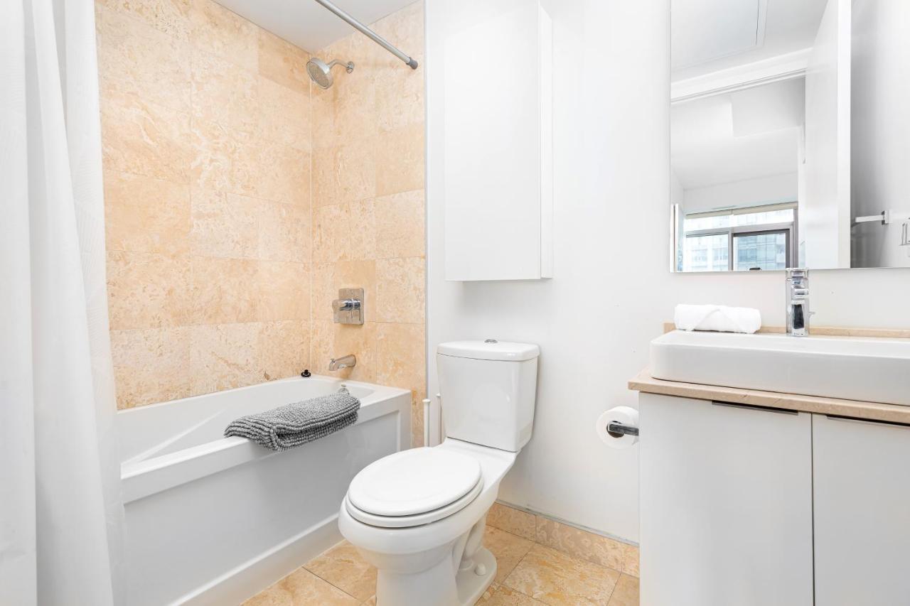 Downtown Toronto Condo Near Cn Tower, Mtcc, Rogers Center , Union Station Εξωτερικό φωτογραφία